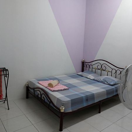 Pelangi Homestay Bota 外观 照片