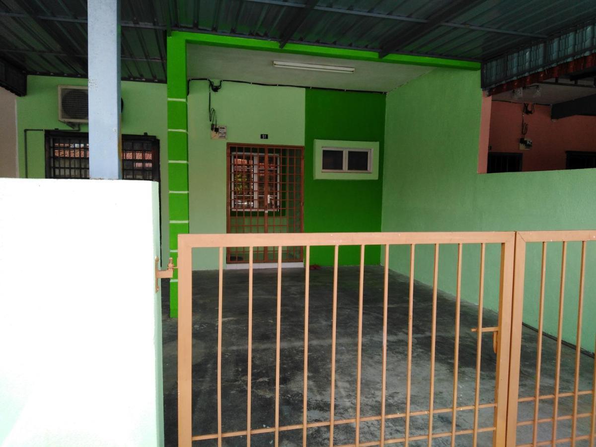 Pelangi Homestay Bota 外观 照片